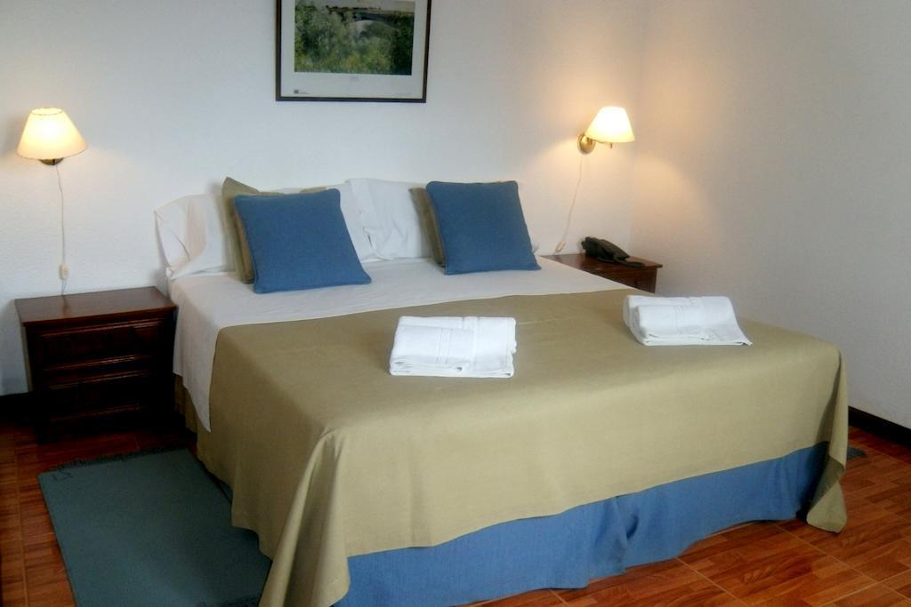 Las Ardillas Cabanas Y Suites La Falda Phòng bức ảnh