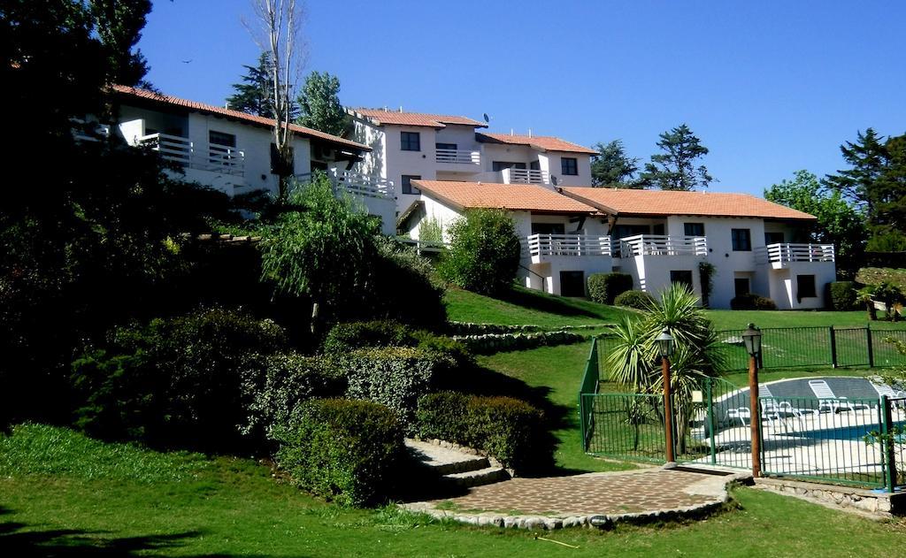 Las Ardillas Cabanas Y Suites La Falda Ngoại thất bức ảnh